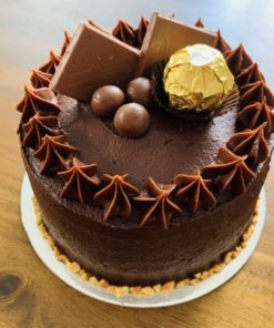 Classic Chocolate Cake from YUM by Maryam